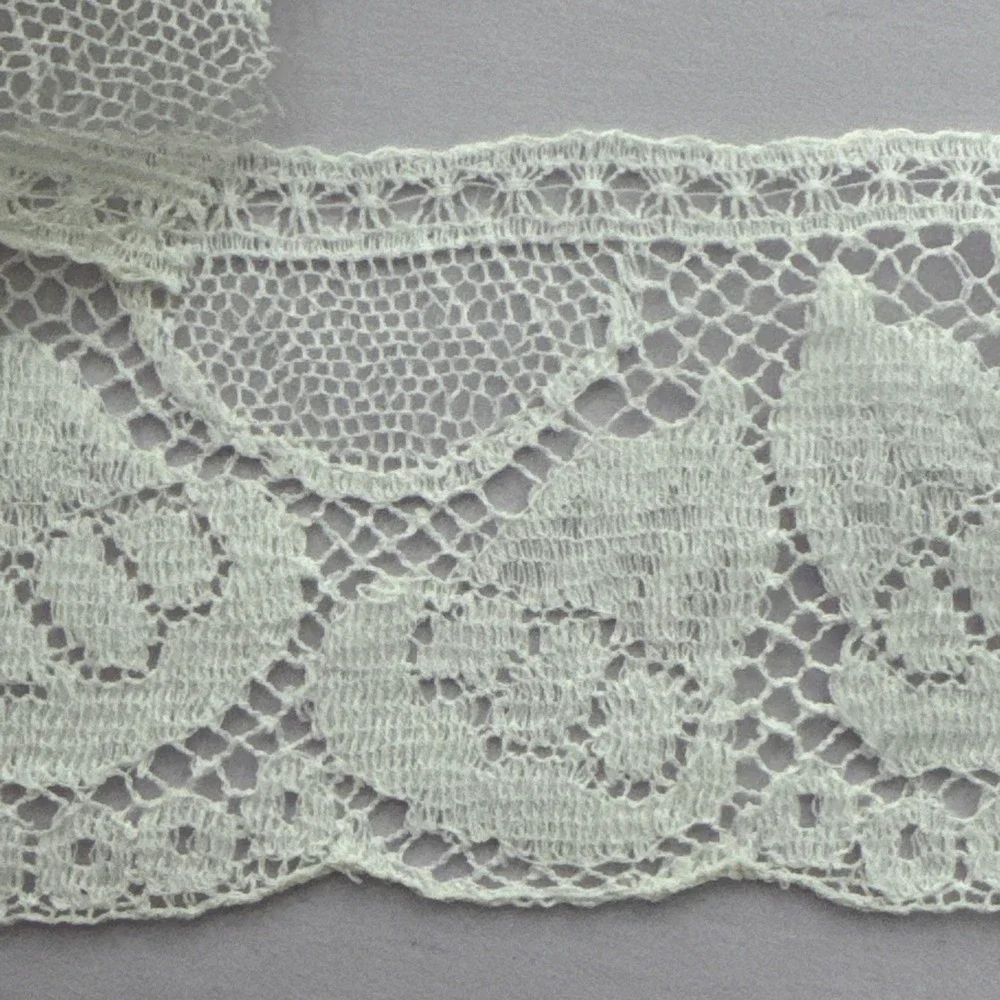 Flat Lace Ivory  1  1/2